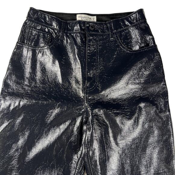 Abercrombie & Fitch The 90’s Straight Ultra High Rise Faux Leather Pants Size 8 - Picture 2 of 11